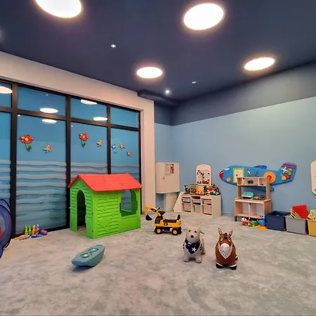 Pool & Leisure Polanki Park Apartment *